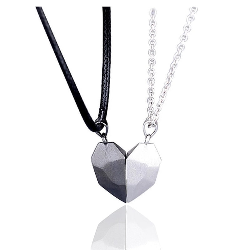 2 PCs Lover Heart Distance Paired Pendant Projection Necklaces